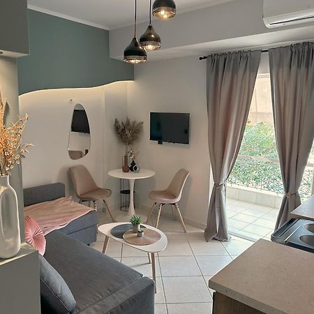 Less Is More Apartment Preveza Exterior foto